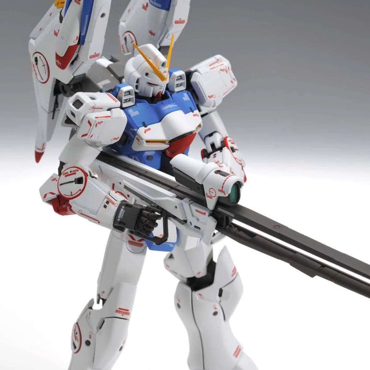 A Prize - MG 1/100 V-Dash Gundam (Ver.Ka)