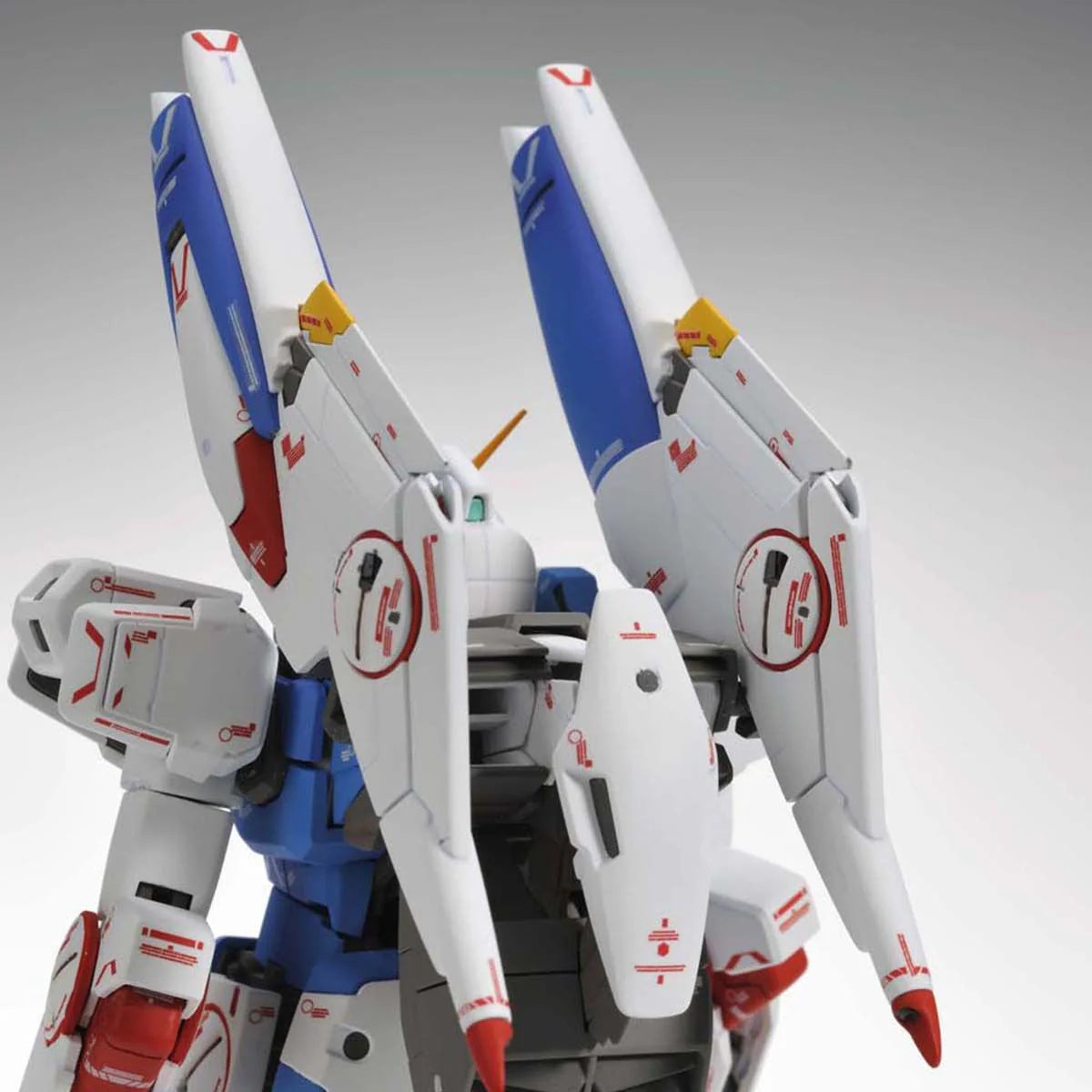 A Prize - MG 1/100 V-Dash Gundam (Ver.Ka)