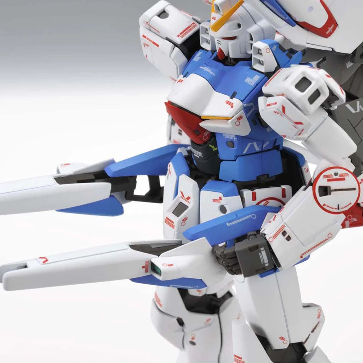 A Prize - MG 1/100 V-Dash Gundam (Ver.Ka)