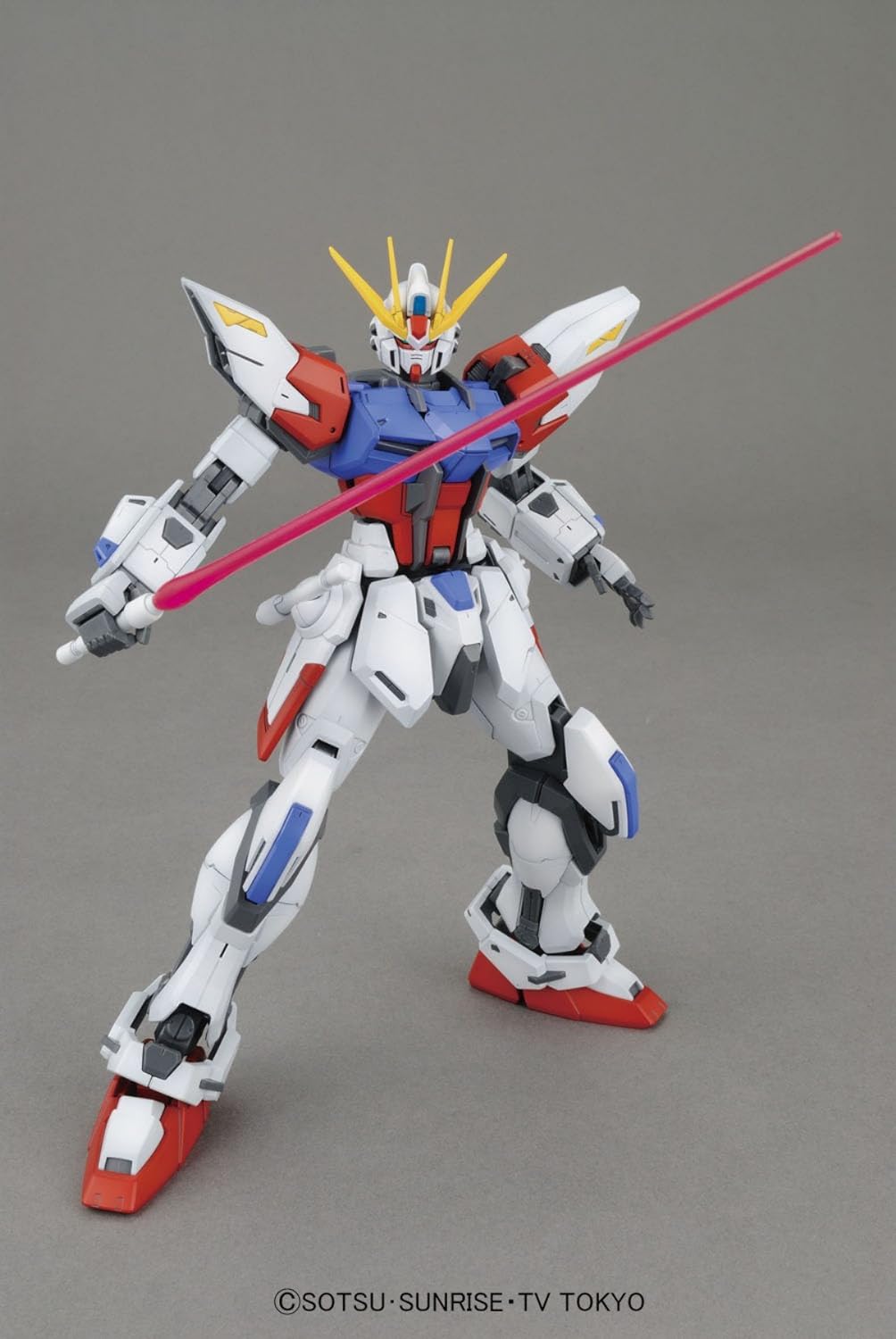 Build Fighters MG Build Strike Gundam Full Package 1/100 Model Kit