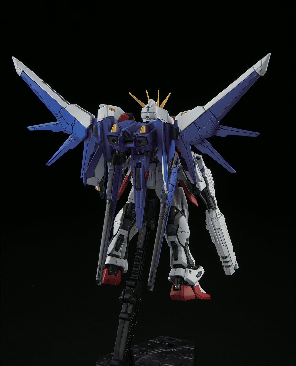 Gundam Build Fighters RG Build Strike Gundam Full Package 1/144 Scale Model Kit