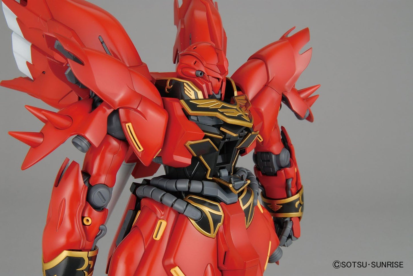 Gundam UC - Sinanju (Animation Color) 1/100 Model Kit