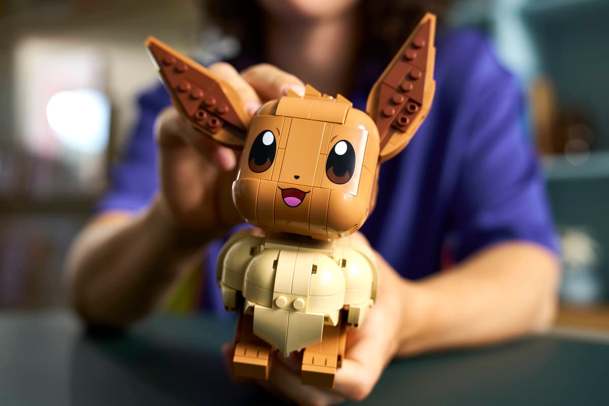 A Prize - LEGO Pokemon Eevee