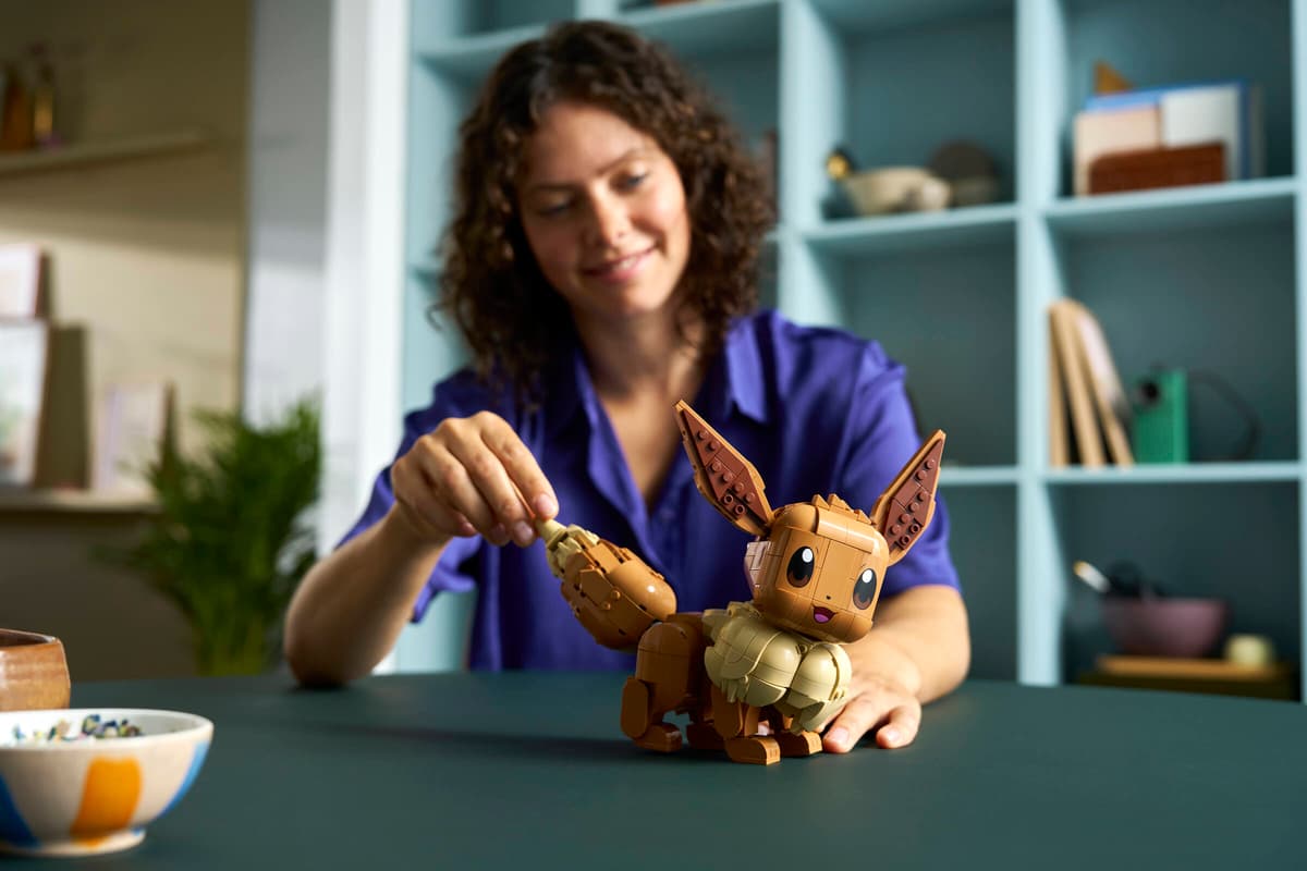 A Prize - LEGO Pokemon Eevee
