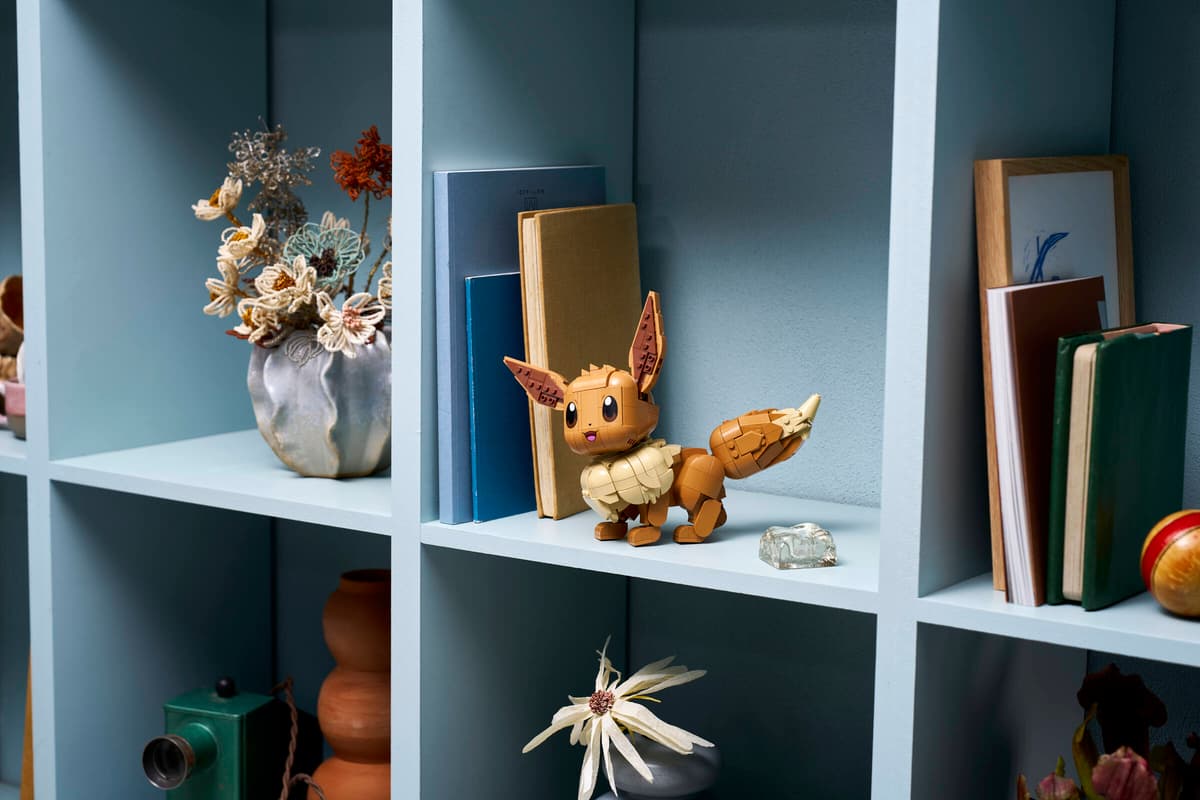 A Prize - LEGO Pokemon Eevee