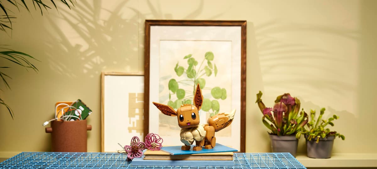 A Prize - LEGO Pokemon Eevee