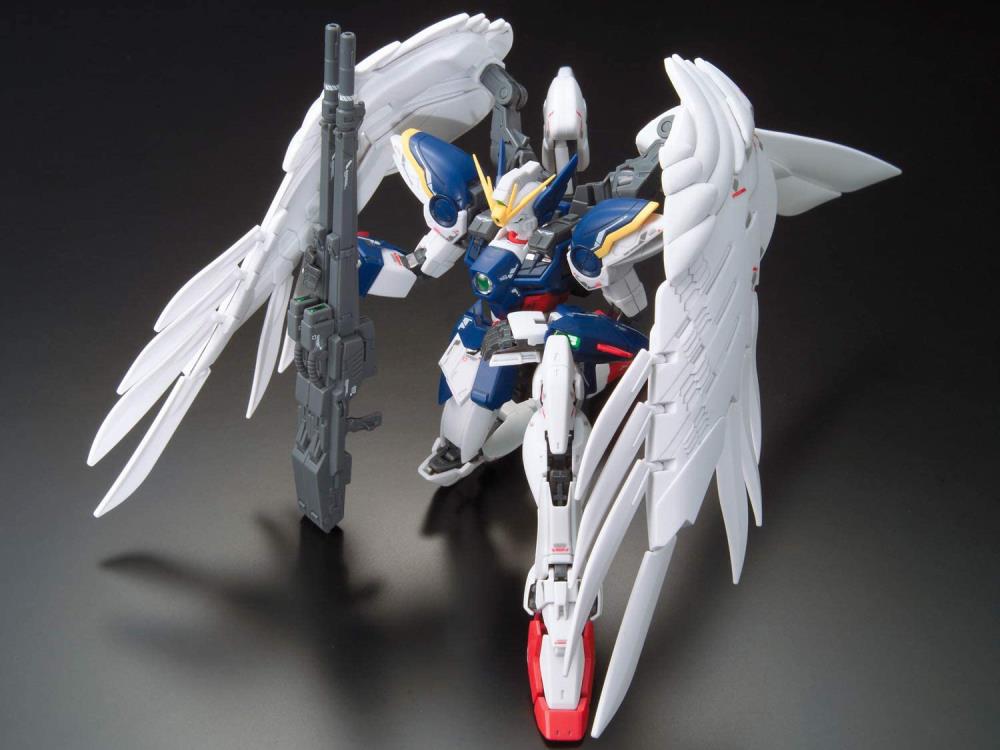 Gundam Wing: Endless Waltz RG Wing Gundam Zero (EW) 1/144 Scale Model Kit