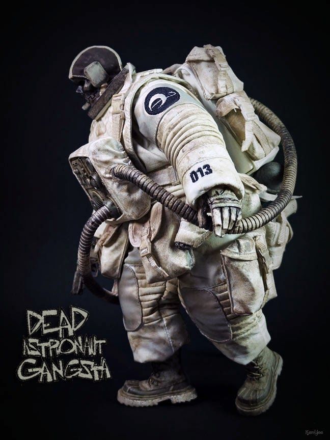 Ashley Wood 3A ThreeA Adventure Kartel Dead Astronaut Gangsta White  - Supports LloydsFault