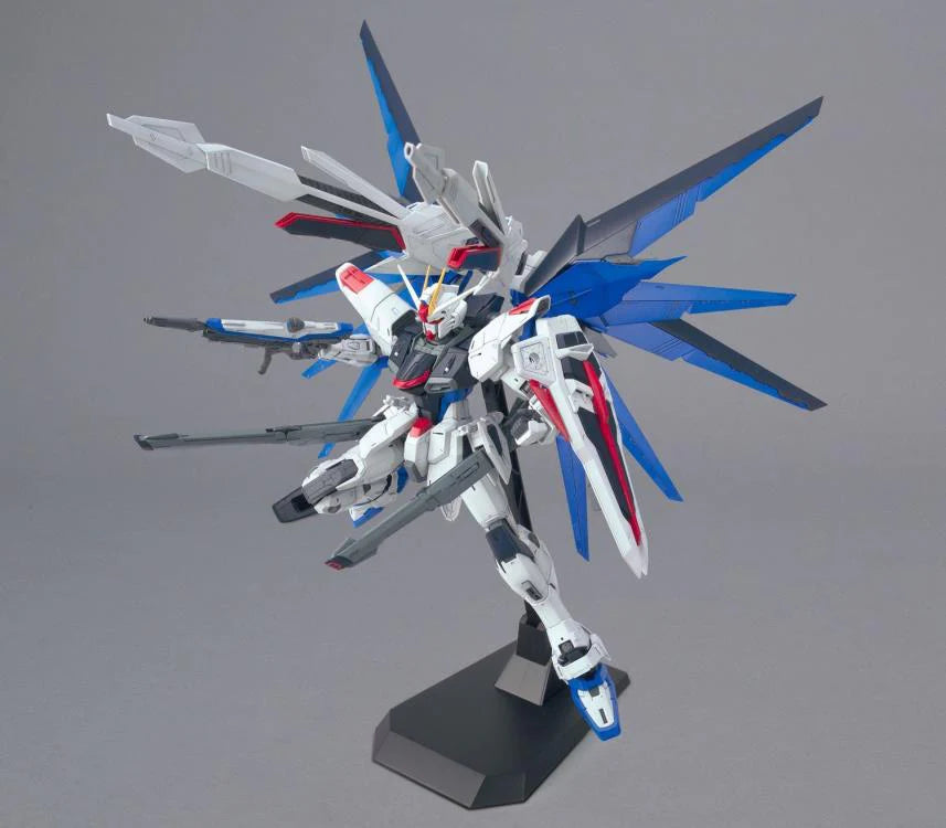 A Prize -  MG 1/100 Freedom Gundam (Ver 2.0)
