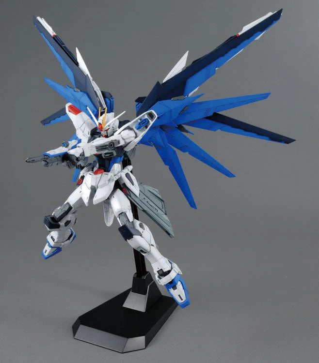 A Prize -  MG 1/100 Freedom Gundam (Ver 2.0)