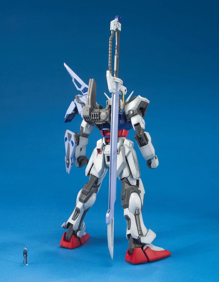 Gundam Seed MG Launcher/Sword Strike Gundam 1/100 Scale Model Kit