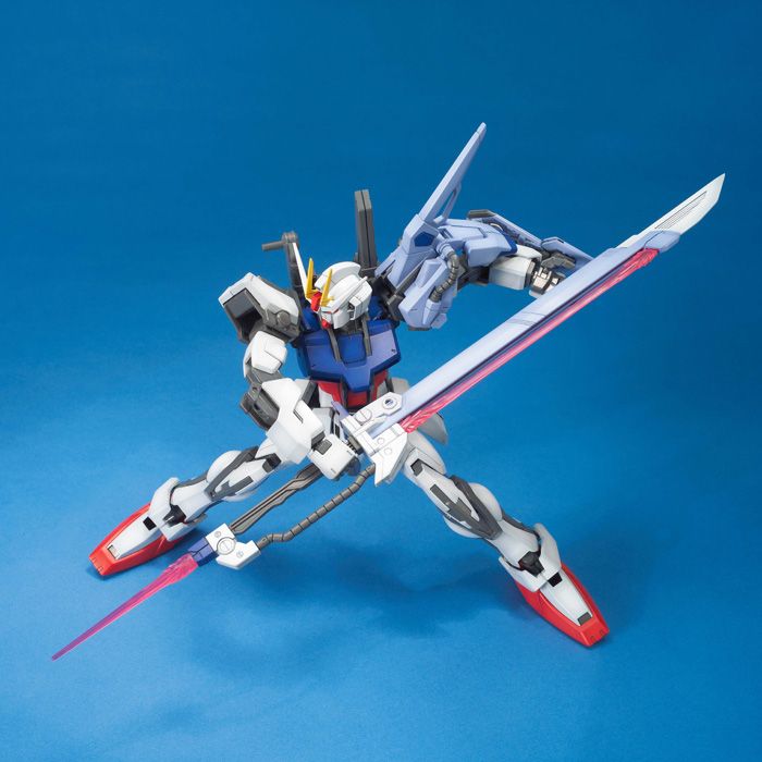 Gundam Seed MG Launcher/Sword Strike Gundam 1/100 Scale Model Kit