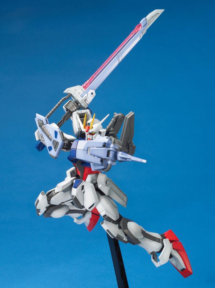 Gundam Seed MG Launcher/Sword Strike Gundam 1/100 Scale Model Kit