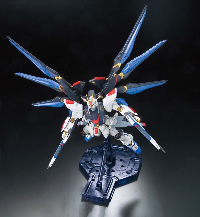 MG ZGMF-X20A Strike Freedom Gundam Full Burst Mode