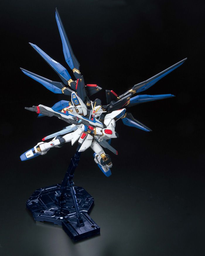 MG ZGMF-X20A Strike Freedom Gundam Full Burst Mode